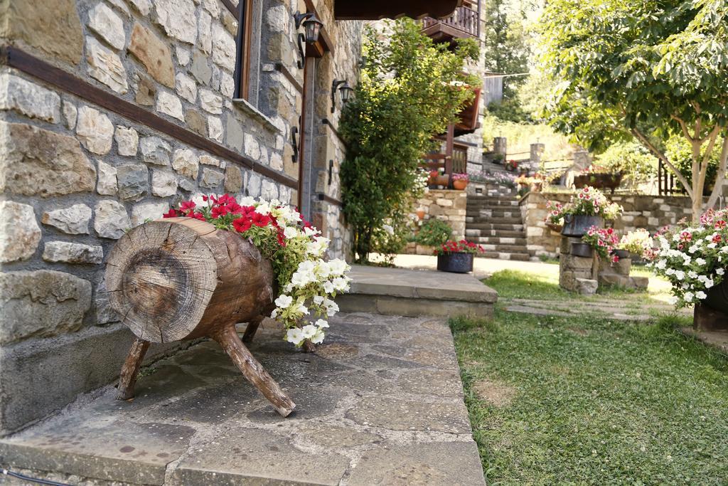 Vila T'Asprolithia Kalývia Fylaktís Exteriér fotografie